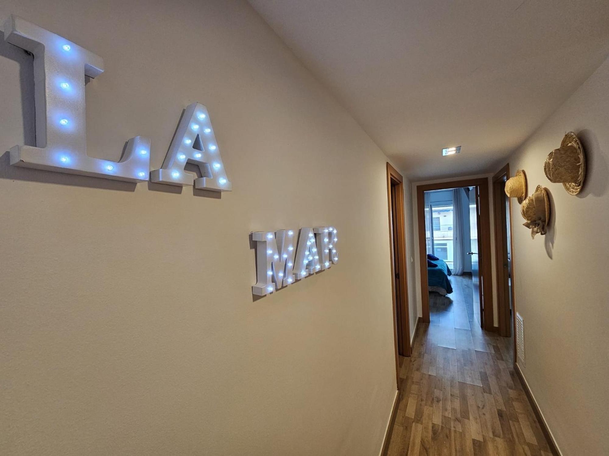 암포스타 La Mar 아파트 외부 사진